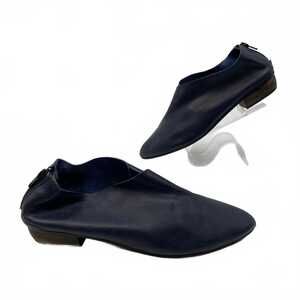 Figura Blue Leather Flats | Women’s EU40 (US9.5) Regular